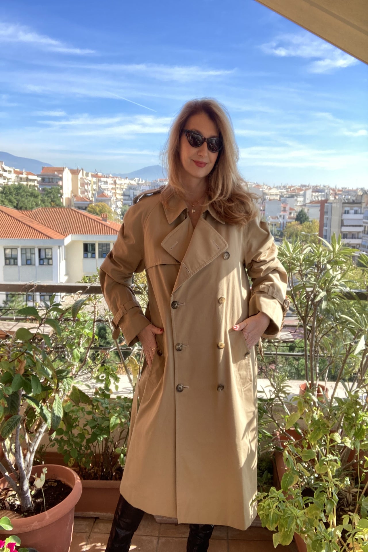 Cotton women's trench coat