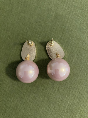 Drop pearl earrings