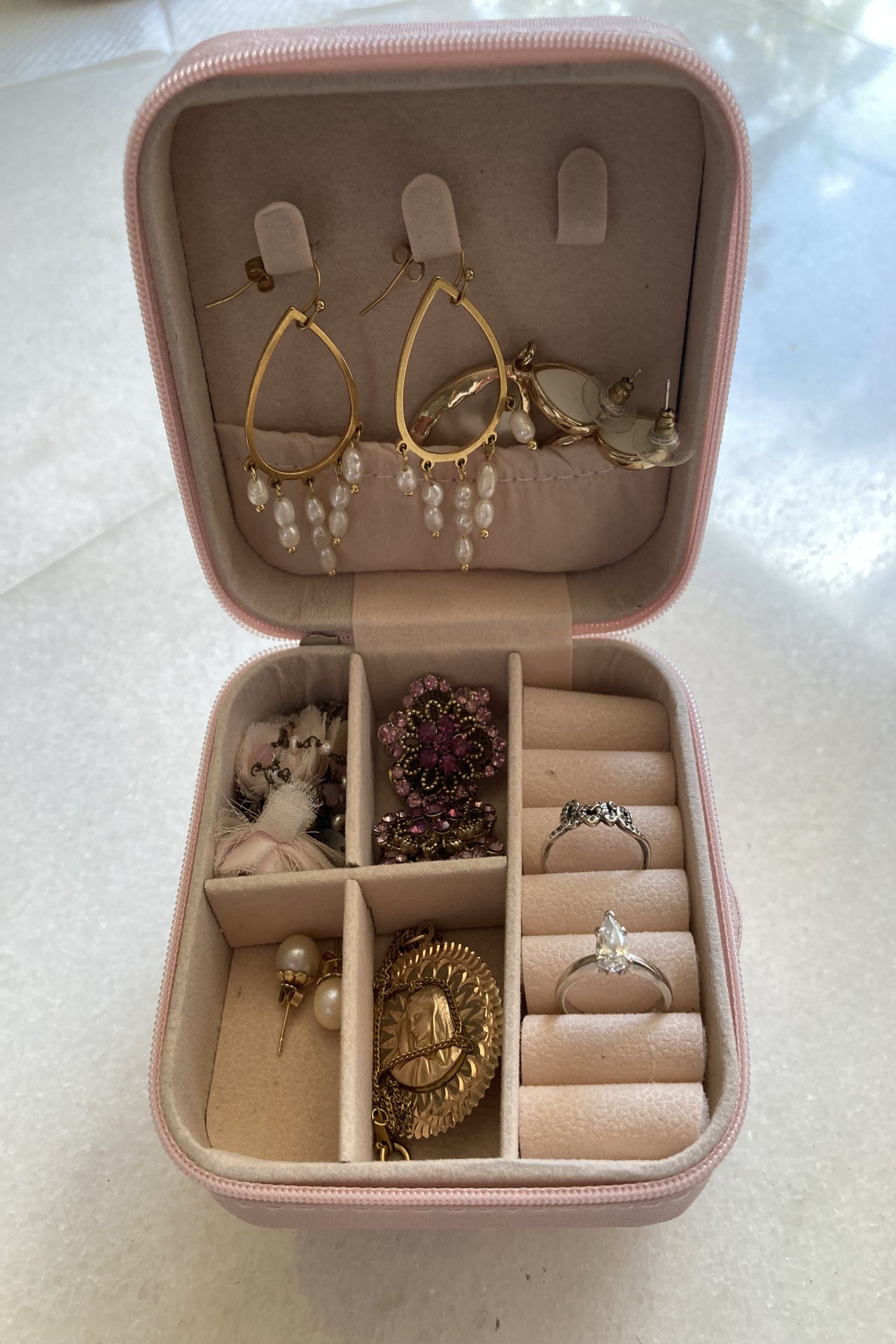 Travel jewellery box