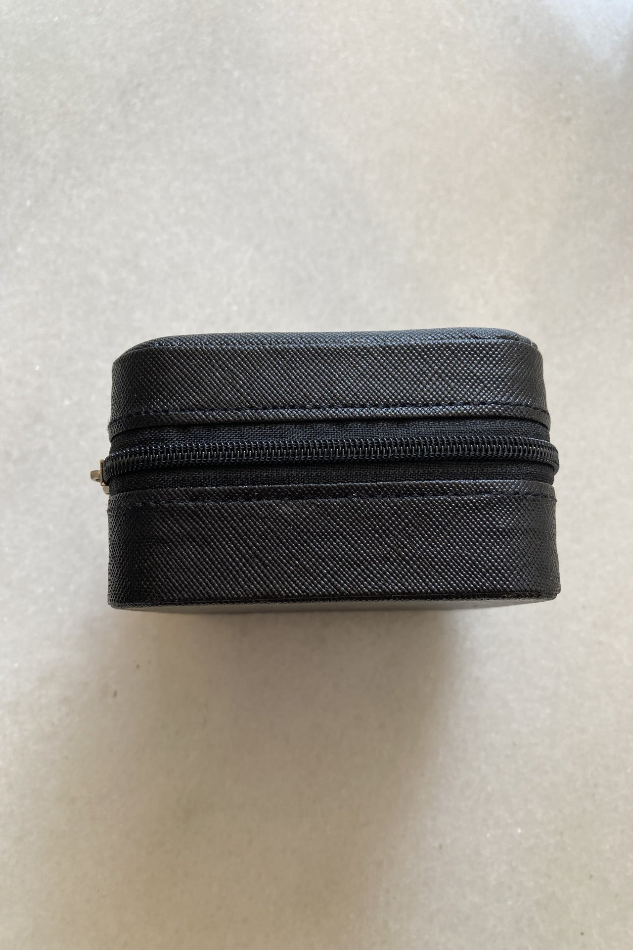 Travel jewellery box