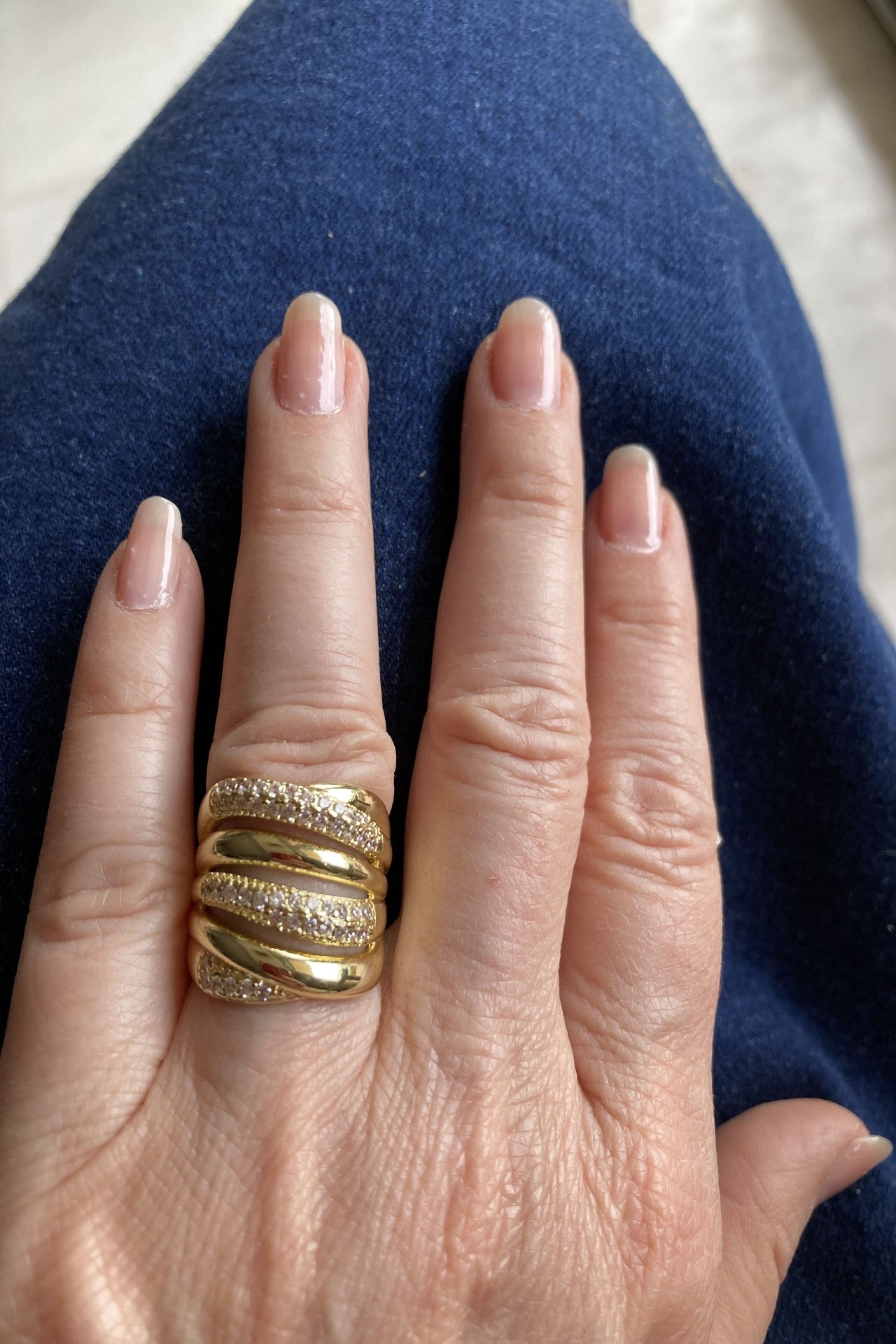 Retro style ring