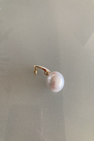 Drop pearl earrings