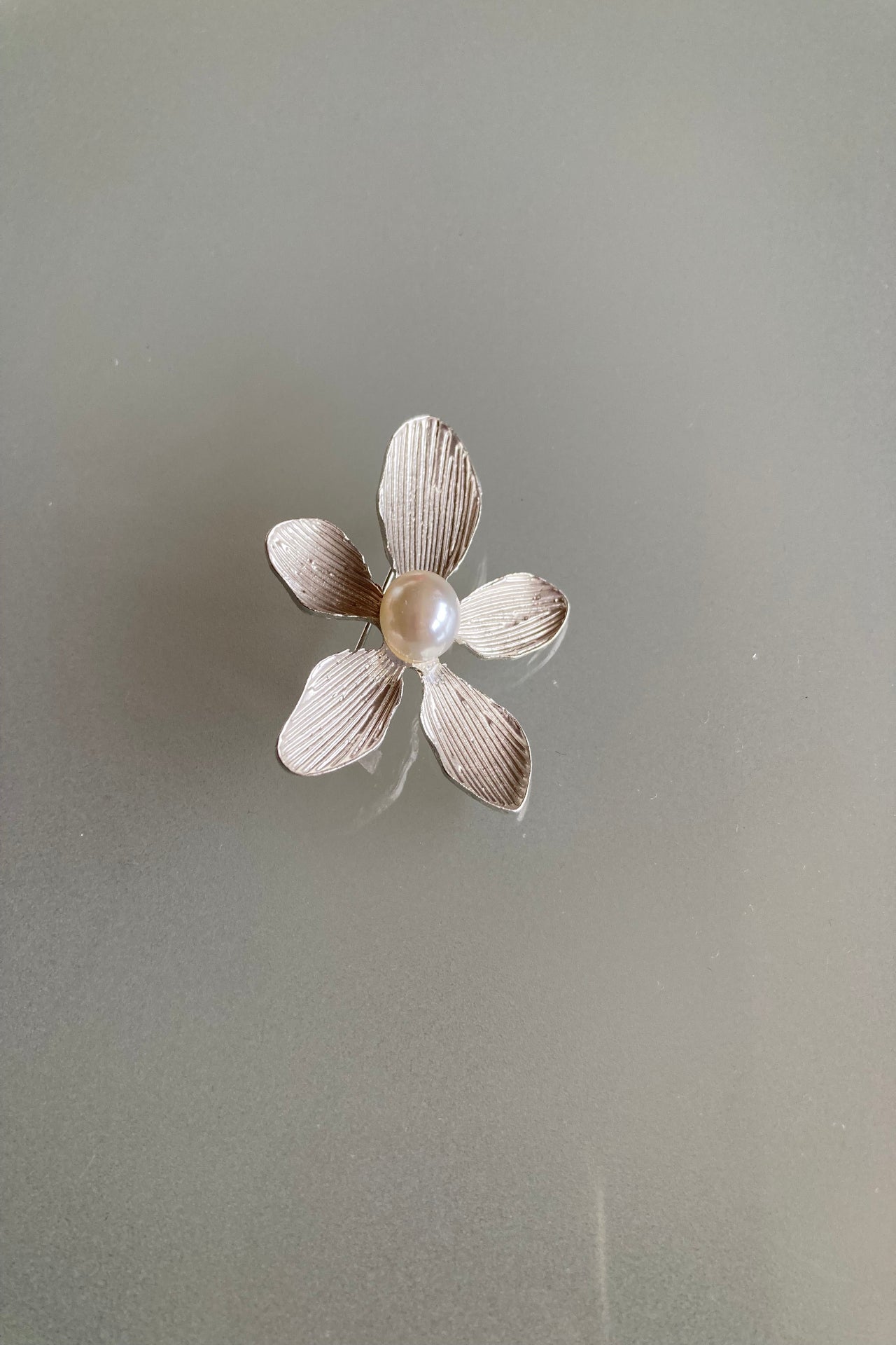 Flower brooch